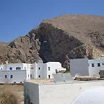 Marousi Perissa (Santorini)