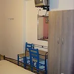 Ξενοδοχείο με διαμερίσματα Marousi