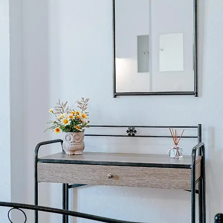 アパートホテル Marousi ペリッサ