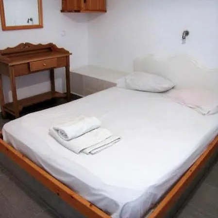 Marousi 4* Perissa (Santorini)