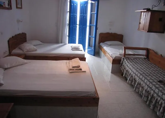 Marousi 4* Perissa (Santorini)