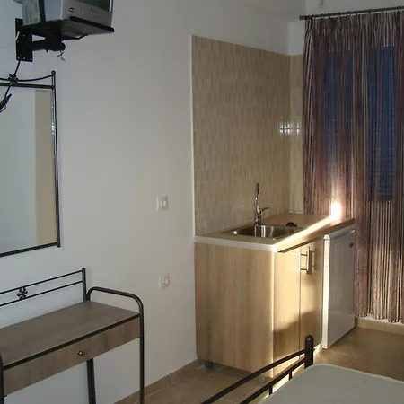 Marousi Perissa (Santorini)