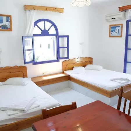 Marousi Perissa (Santorini)