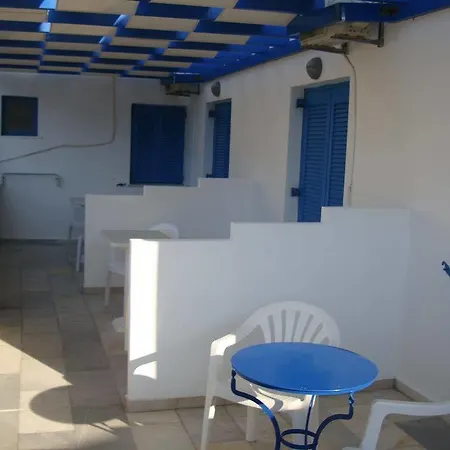 Aparthotel Marousi Perissa (Santorini)
