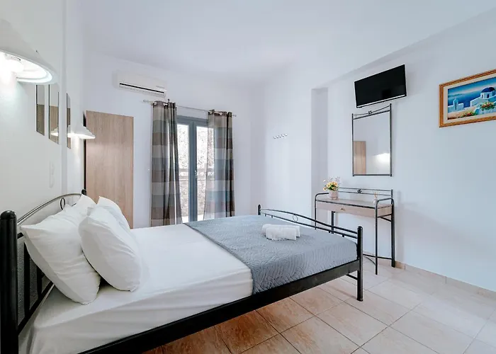 Apart-hotel Marousi Perissa (Santorini)